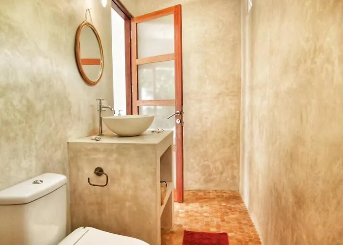 Charming 3 Bedrooms In The Heart Of Canggu, Echo Villa *