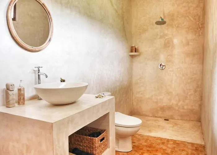Charming 3 Bedrooms In The Heart Of Canggu, Echo * Canggu (Bali)