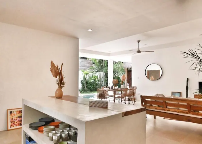 Villa Charming 3 Bedrooms In The Heart Of Canggu, Echo Canggu